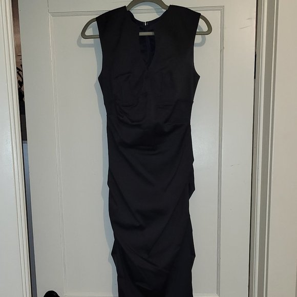 Navy Blue Ruched dress - Le Chateau - Picture 1 of 7